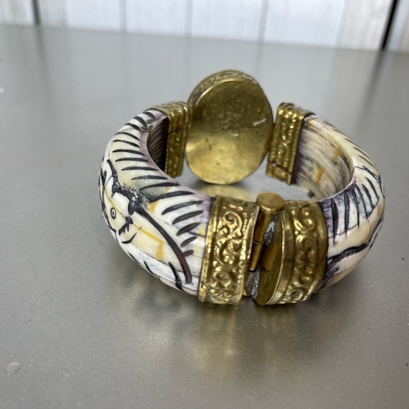 Vintage Carved African Indian Elephant Hinged Pull Pin Bangle Bracelet - Picture 3 of 7